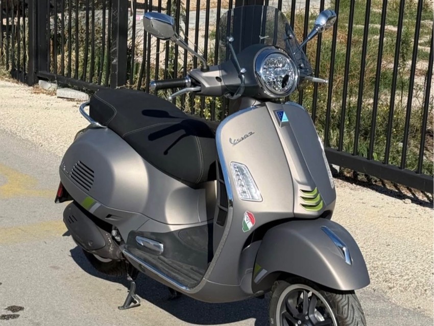 Продажа скутера  Vespa Gts SuperTech 310