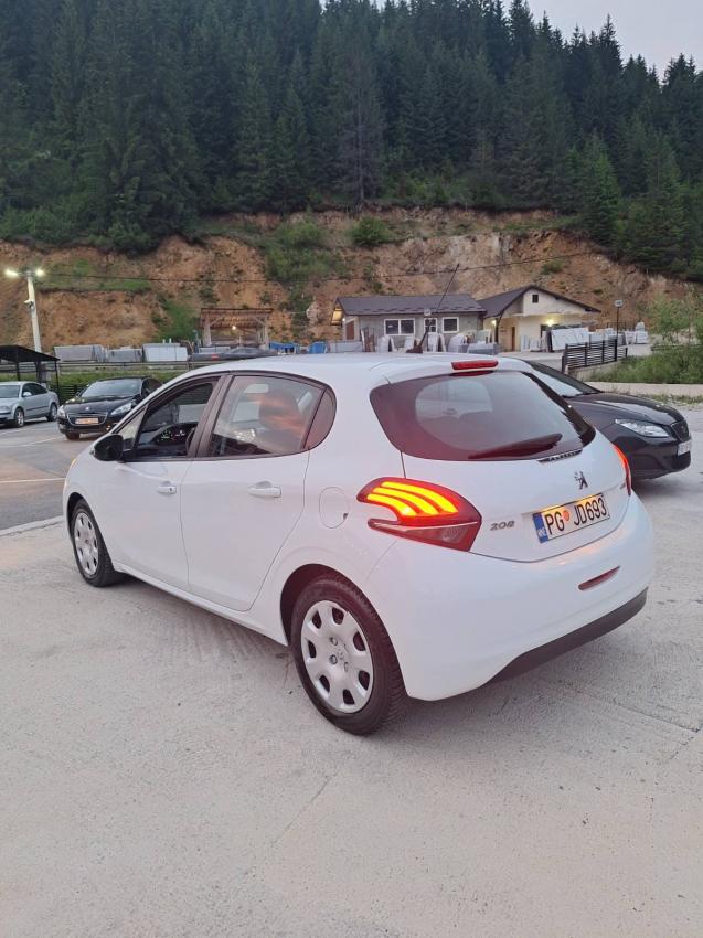 Пежо 208 Peugeot 208 Хетчбэк 5 дв. 2015
