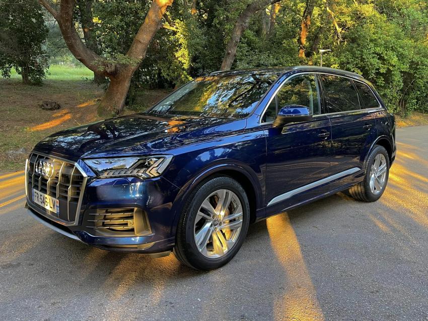 Ауди КУ7 Q7 2020