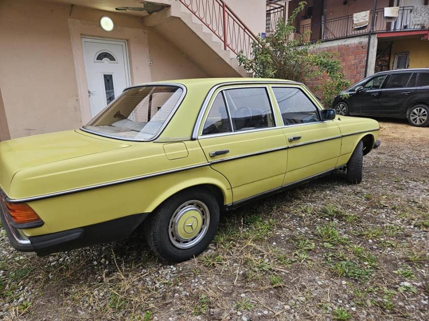 Мерседес Бенс Седан 1981
