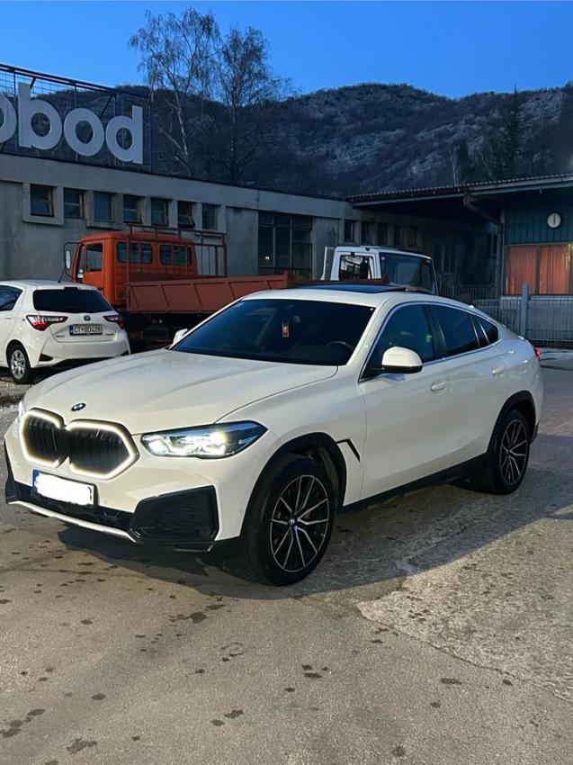 БМВ Икс6 Sports Activity Coupe кроссовер 2022