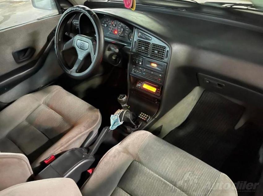 Пежо 405 Седан
