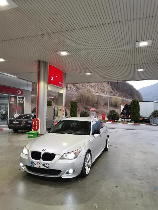 БМВ 5 серия Седан