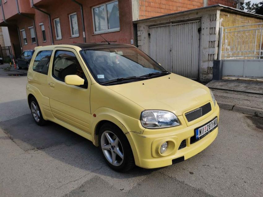 Сузуки Игнис Хетчбэк 3-дв. 2004