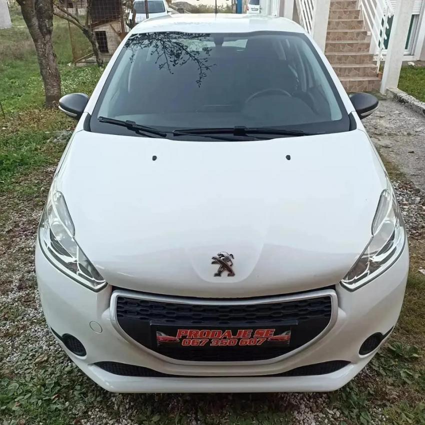 Пежо 208 GTi хетчбэк 3-дв. 2014