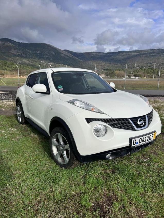 Ниссан Джук SUV 2012