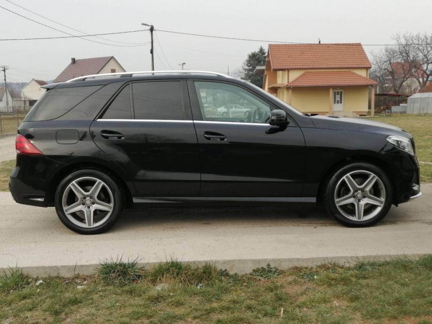 Мерседес Бенс SUV 2016