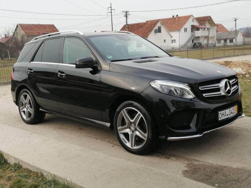 Мерседес Бенс SUV 2016